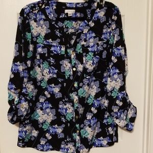 Croft & Barrow Floral Button Down Blouse. Large.